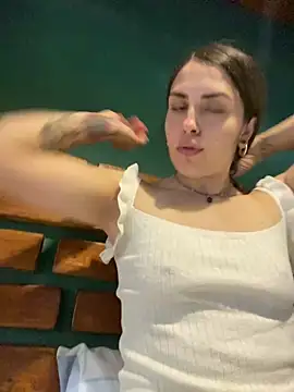 isadelasestrellas online show from February 2026 04:46:02 PM