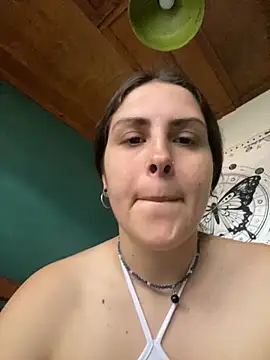 Snapshot of isadelasestrellas chatting on September 2025 03:01:02 PM isadelasestrellas online show from September 2025 03:01:02 PM