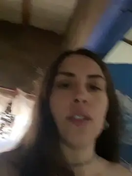 isadelasestrellas online show from May 2026 05:10:01 PM