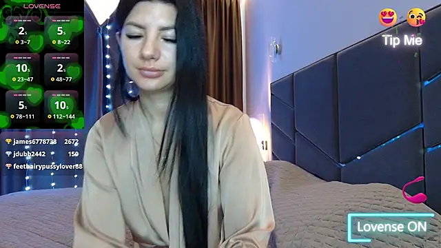 Snapshot of NessyStar chatting on February 2025 06:20:01 AM NessyStar online show from February 2025 06:20:01 AM
