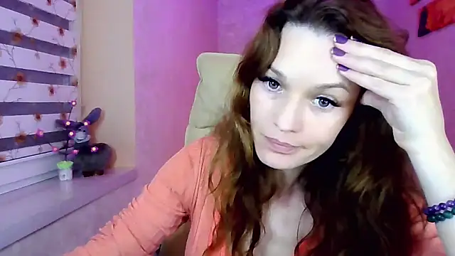 impossibleluna online show from April 2026 06:10:01 PM