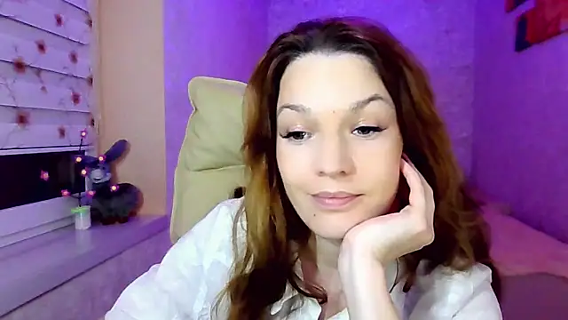 impossibleluna online show from May 2026 08:12:01 PM