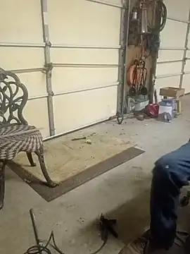 dcrick978 online show from November 2025 02:48:02 AM