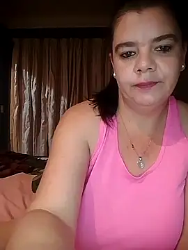 Snapshot of Hornyparratjie chatting on July 2026 01:36:01 AM Hornyparratjie online show from July 2026 01:36:01 AM