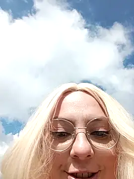 madelaine- online show from March 2026 07:41:01 PM