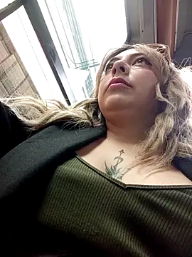 madelaine- online show from December 2025 07:14:02 PM