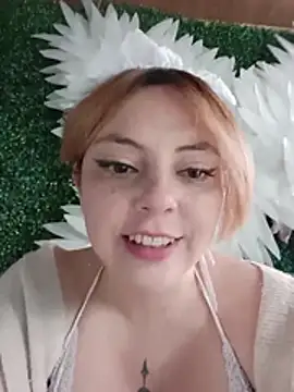 Snapshot of madelaine- chatting on May 2026 07:50:01 PM madelaine- online show from May 2026 07:50:01 PM