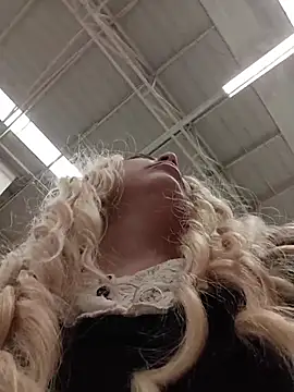 madelaine- online show from February 2026 07:58:02 PM