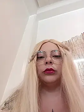 madelaine- online show from March 2026 05:18:01 PM