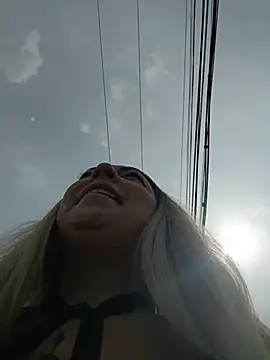 madelaine- online show from November 2025 06:56:02 PM