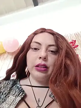 Snapshot of madelaine- chatting on May 2026 07:00:02 PM madelaine- online show from May 2026 07:00:02 PM