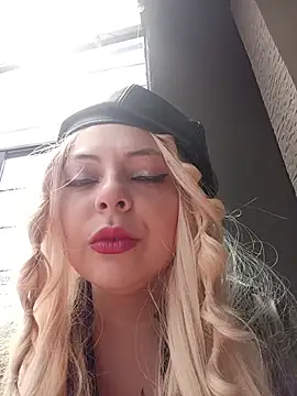 madelaine- online show from March 2026 07:04:02 PM