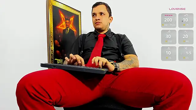 Snapshot of tony_landri chatting on June 2026 03:40:02 AM tony landri online show from June 2026 03:40:02 AM