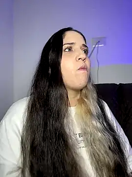 Snapshot of valentina_jonnes1 chatting on January 2026 03:35:02 AM valentina jonnes1 online show from January 2026 03:35:02 AM