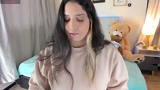 valentina jonnes1 online show from December 2024 10:36:02 PM