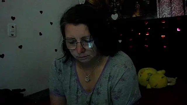 Evaaross 2345 online show from June 2026 01:17:02 PM