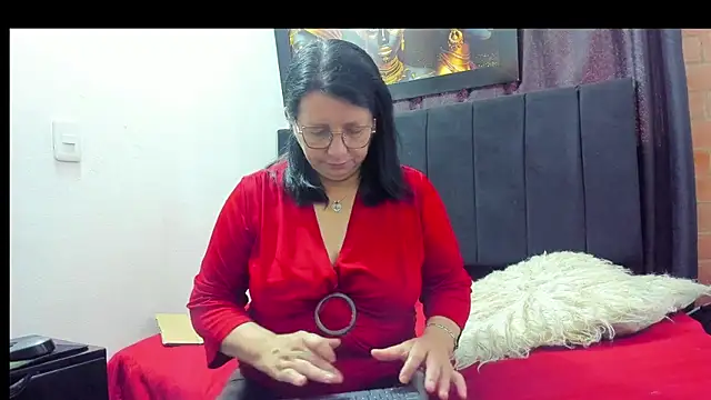 Evaaross 2345 online show from September 2025 01:37:02 PM