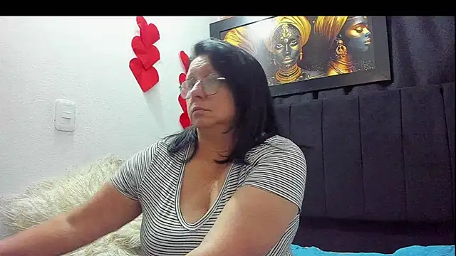 Evaaross 2345 online show from March 2025 12:25:02 AM
