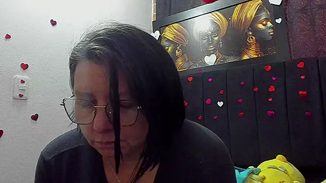 Evaaross 2345 online show from June 2026 02:15:01 PM