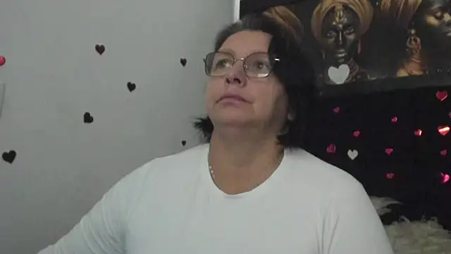 Evaaross 2345 online show from April 2026 12:31:02 PM