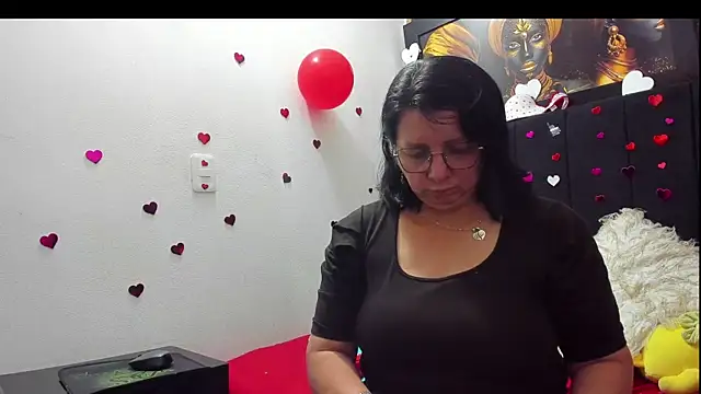 Evaaross 2345 online show from February 2026 02:38:02 PM