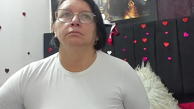 Evaaross 2345 online show from March 2026 02:50:02 PM