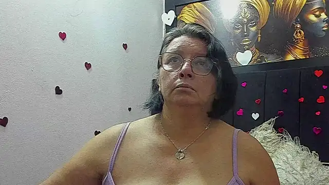 Evaaross 2345 online show from May 2026 10:28:01 PM