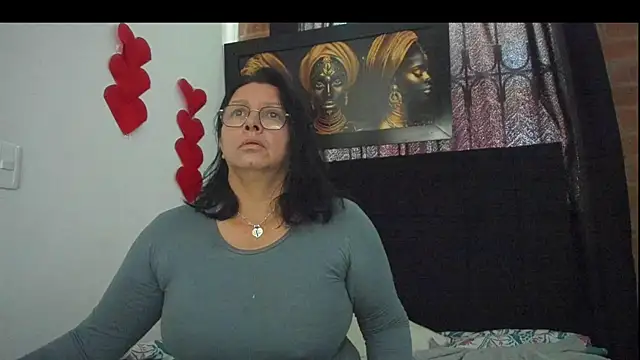 Evaaross 2345 online show from March 2025 09:24:02 PM