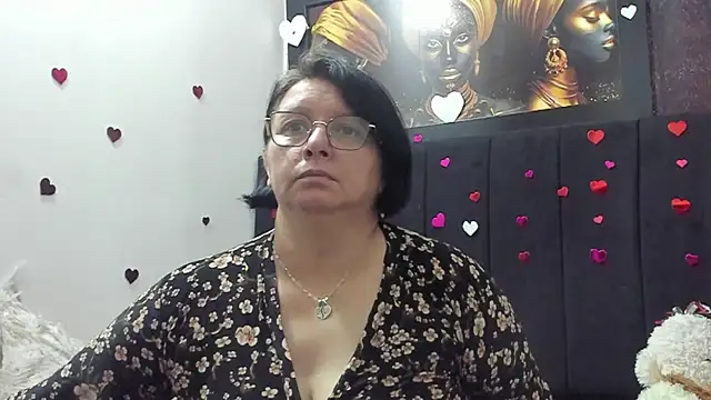 Evaaross 2345 online show from March 2026 03:33:01 PM