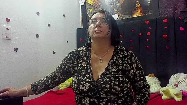 Evaaross 2345 online show from July 2026 07:58:02 PM