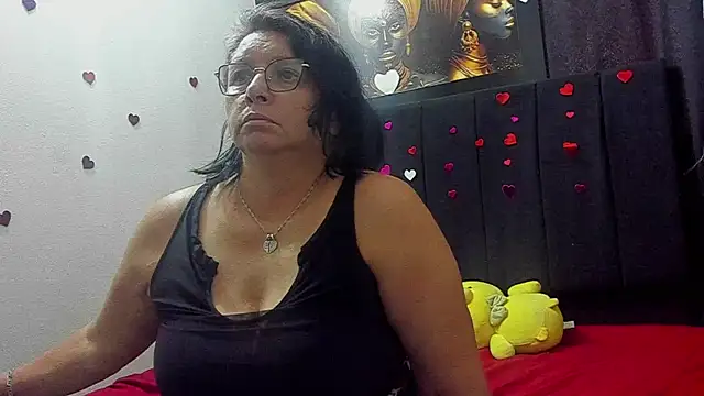Evaaross 2345 online show from July 2026 07:33:02 PM