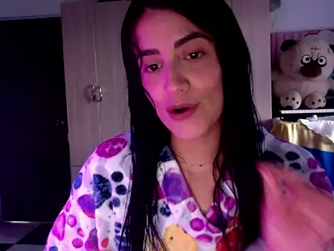 Snapshot of BulmaStar chatting on April 2026 10:03:02 PM BulmaStar online show from April 2026 10:03:02 PM