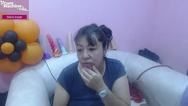 Snapshot of Drool_Sucker chatting on November 2025 12:20:01 PM Drool Sucker online show from November 2025 12:20:01 PM