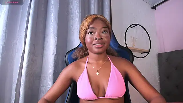 HellenHylls online show from December 2024 01:27:02 AM