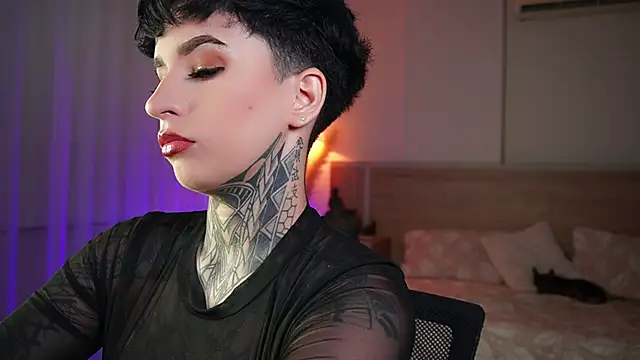 Snapshot of AliceShazaham_ chatting on September 2025 07:08:01 AM AliceShazaham online show from September 2025 07:08:01 AM