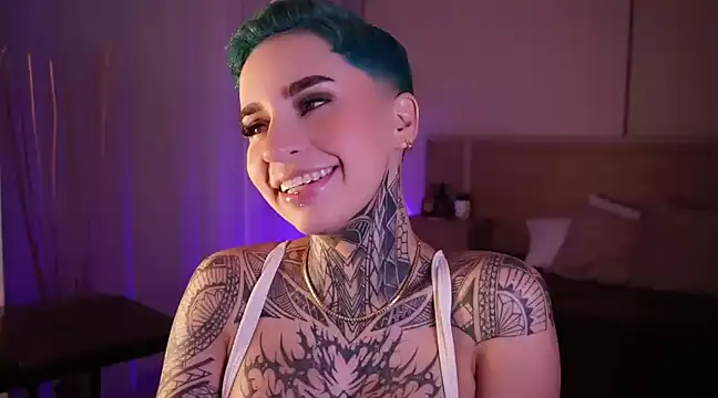 Snapshot of AliceShazaham_ chatting on January 2025 08:28:01 AM AliceShazaham online show from January 2025 08:28:01 AM