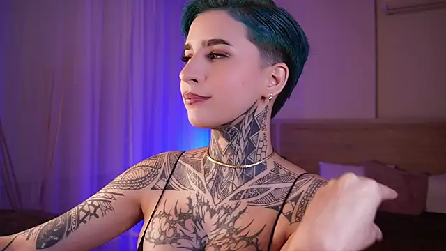 Snapshot of AliceShazaham_ chatting on February 2025 08:21:02 AM AliceShazaham online show from February 2025 08:21:02 AM