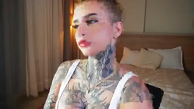 Snapshot of AliceShazaham_ chatting on November 2025 07:55:01 AM AliceShazaham online show from November 2025 07:55:01 AM