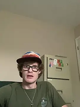 Snapshot of BOSSDIGGINN4u chatting on February 2025 01:51:02 PM BOSSDIGGINN4u online show from February 2025 01:51:02 PM