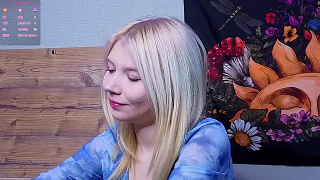 Snapshot of DaisyElmers chatting on October 2025 03:52:02 AM DaisyElmers online show from October 2025 03:52:02 AM