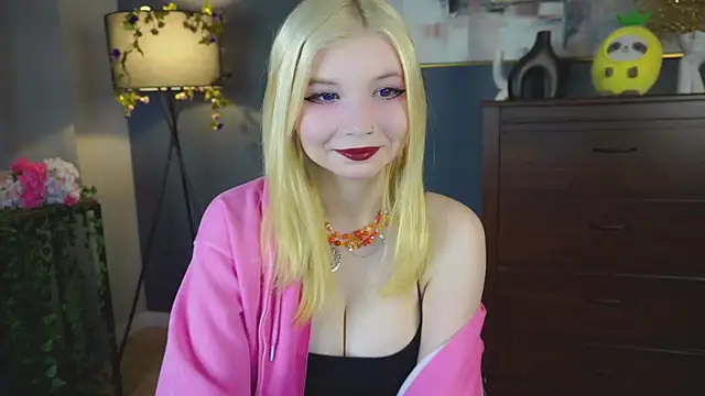 Snapshot of DaisyElmers chatting on February 2025 02:46:02 AM DaisyElmers online show from February 2025 02:46:02 AM