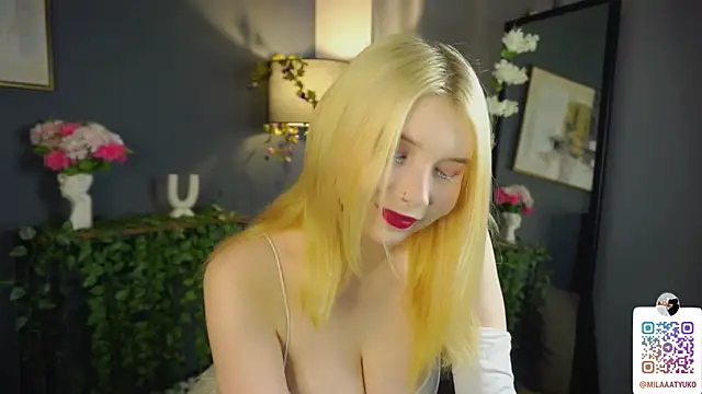Snapshot of DaisyElmers chatting on March 2025 03:20:01 AM DaisyElmers online show from March 2025 03:20:01 AM