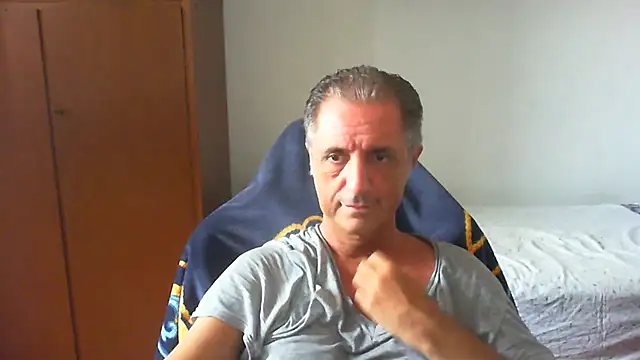 lliuk70mi online show from July 2026 12:23:01 PM