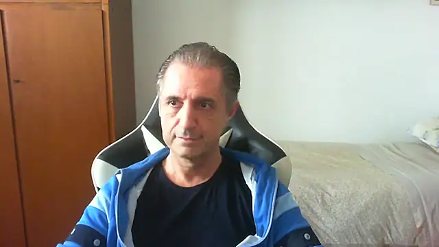 lliuk70mi online show from May 2026 12:53:01 PM