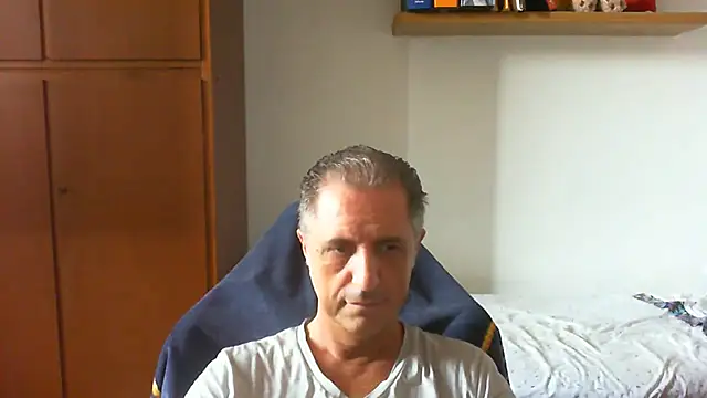lliuk70mi online show from June 2026 02:56:02 PM