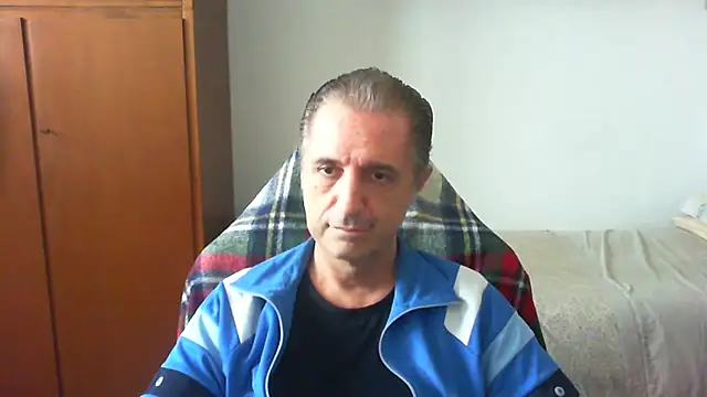 lliuk70mi online show from May 2026 01:04:01 PM