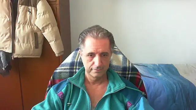 lliuk70mi online show from April 2026 01:18:01 PM