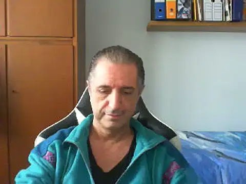 lliuk70mi online show from December 2024 01:22:01 PM