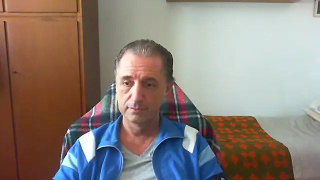 lliuk70mi online show from May 2026 12:10:01 PM