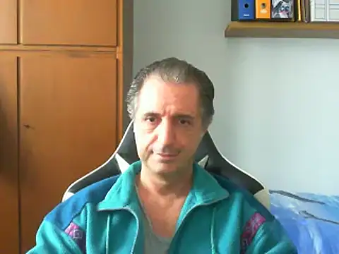 lliuk70mi online show from March 2025 01:00:01 PM